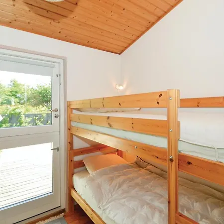 Hébergement de vacances Three-bedroom Holiday In *